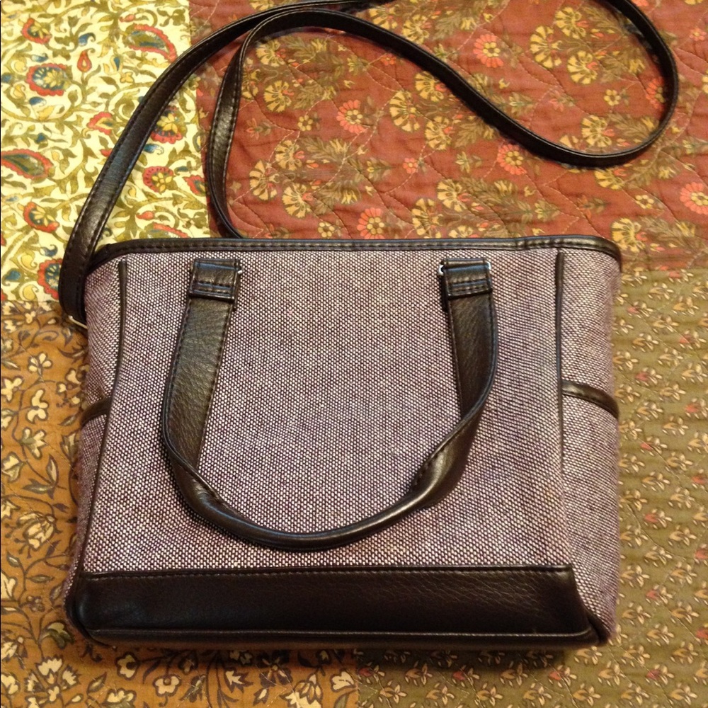 Thirty One Mini Cindy purse in Plum Tweed
